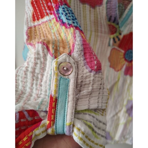 Tru Luxe Jeans Large, XL Blouse Top, Flower Boho Art to Wear Roll Tab Sleeve - Picture 2 of 7